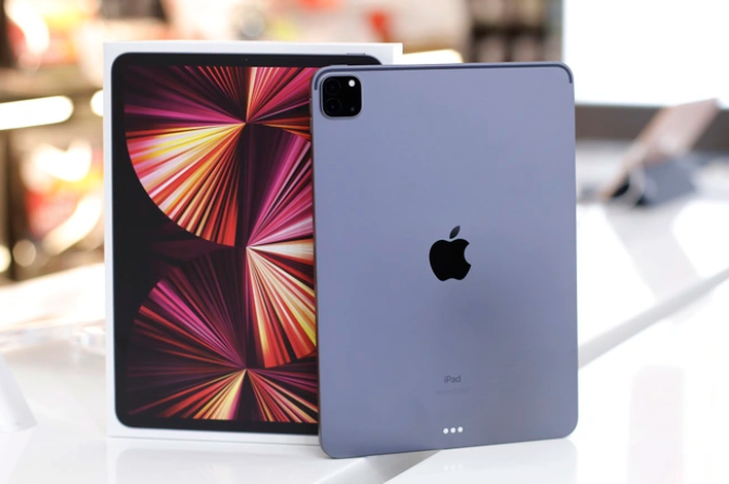 iPad Pro M1 giảm “sập sàn” trong tháng 10, “cắt đuôi” Galaxy S8 Ultra
