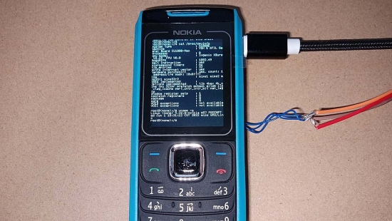 “Cao nhân” độ Nokia 1680 cục gạch: Ý tưởng "độc nhất vô nhị", camera xịn hơn iPhone