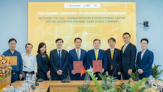 KBSV và Đại học Quốc gia Hà Nội hợp tác toàn diện và phát triển nguồn nhân lực