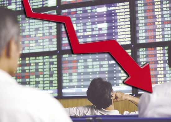 Cổ phiếu ngân hàng “đua” giảm sàn, điều gì đang xảy ra với chứng khoán Việt tháng 11?