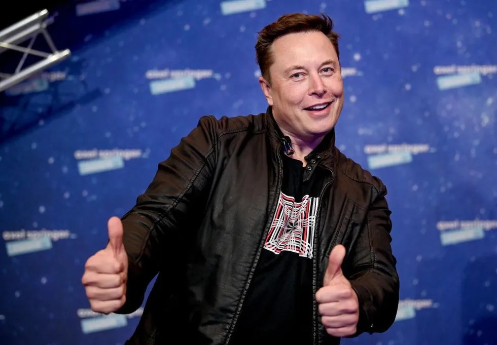 Tài sản giảm 48%, Elon Musk bán cổ phiếu Tesla trị giá gần 4 tỷ USD