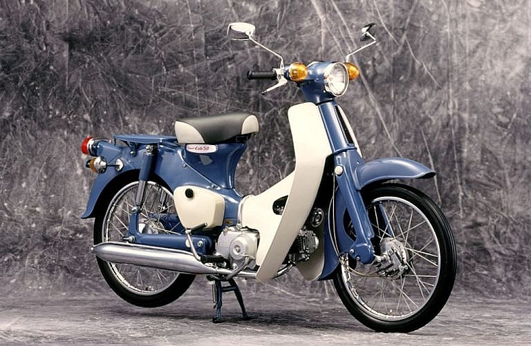 Ảnh chi tiết Honda Little Cub 50 Fi phiên bản đặc biệt kỷ niệm 50 năm Honda Cub tại Hà Nội
