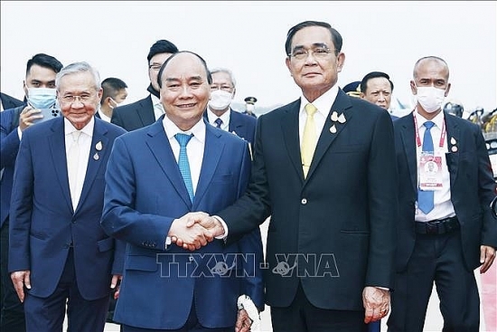Chủ tịch nước thăm chính thức Thái Lan và dự hội nghị APEC lần thứ 29