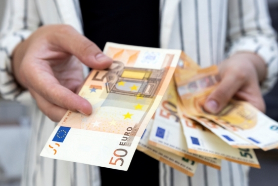 Tỷ giá euro hôm nay 18/11/2022: Duy trì đà tăng