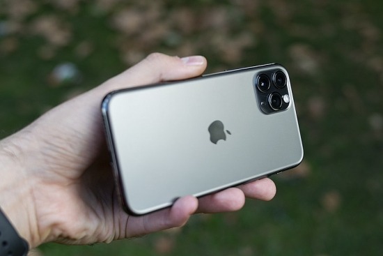 Giá iPhone 11 Pro mới nhất cuối tháng 11/2022: Rẻ đến bất ngờ, "nhanh còn chậm hết"