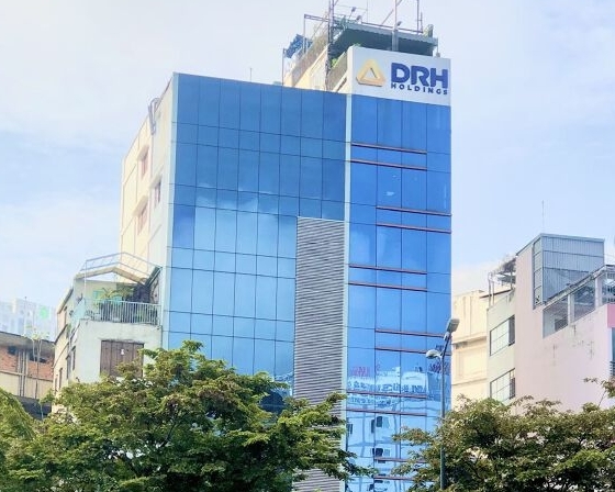 Chủ tịch DRH Holdings chỉ mua gần 50% lượng cổ phiếu đăng ký