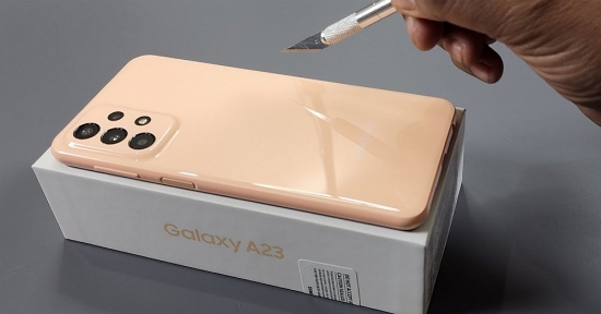 Galaxy A23 5G vừa có cú "lột xác" ngoạn mục: Điện thoại đáng mua nhất nhà Samsung