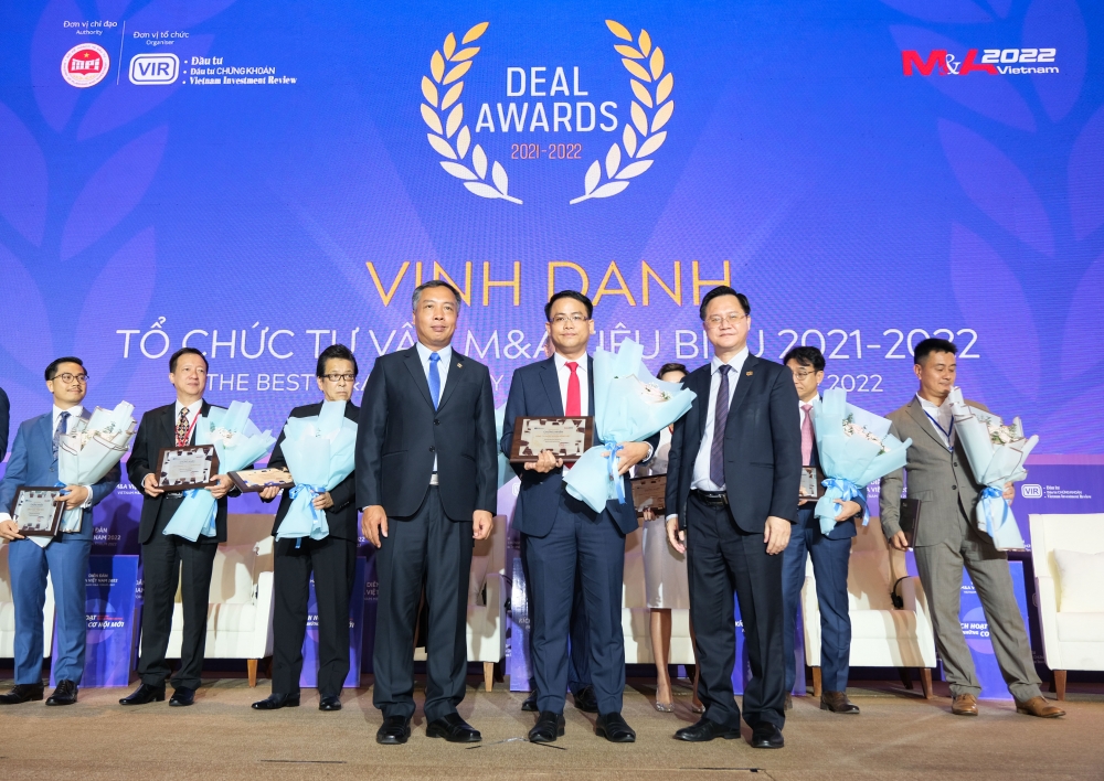 Rồng Việt được vinh danh giải thưởng 