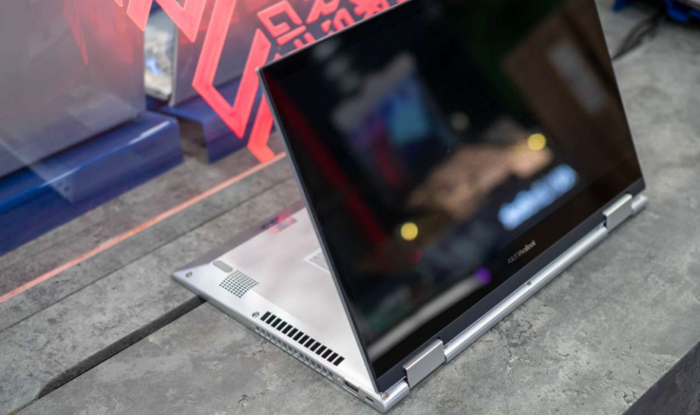Laptop Asus Vivobook Flip: Xoay gập linh hoạt, cảm ứng đa điểm trong tầm giá "quá rẻ"