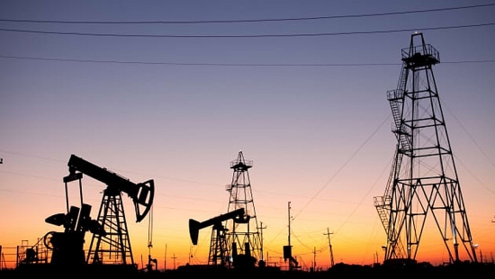 Cổ phiếu dầu khí dẫn dắt thị trường hồi phục, VN-Index tăng nhẹ hơn 2 điểm tuần qua