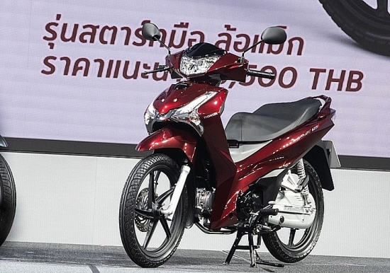 Điều gì khiến mẫu xe máy phổ thông nhập từ ThaiLan được đội giá ngang Honda SH?