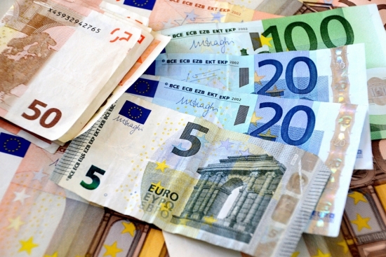 Tỷ giá euro hôm nay 1/12/2022: Biến động trái chiều