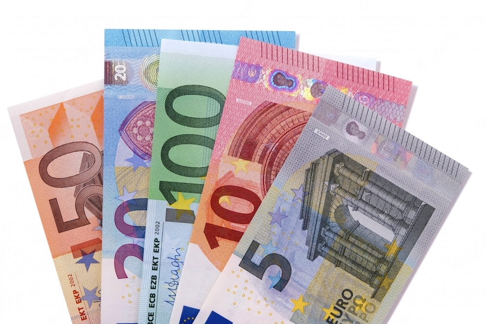 Tỷ giá euro hôm nay 7/12/2022: Giảm mạnh đồng loạt