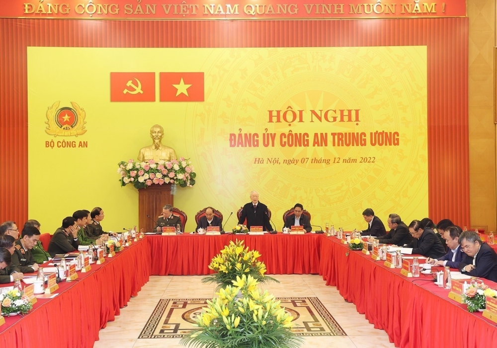 Tổng Bí thư Nguyễn Phú Trọng cùng các đồng chí lãnh đạo Đảng, Nhà nước dự hội nghị 