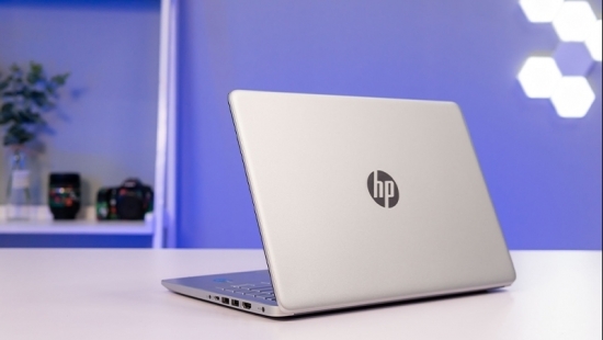 Laptop HP 15s: Giá rẻ nhưng đáng gờm trong phân khúc laptop học tập - văn phòng