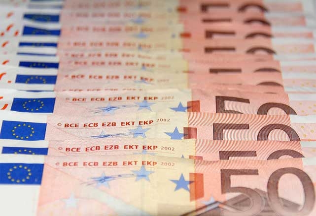 Tỷ giá đồng euro hôm nay (8/12): Biến động trái chiều