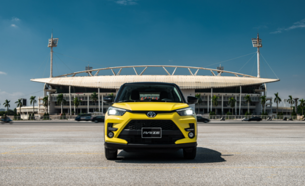 Bảng giá ô tô Toyota Raize mới nhất ngày 10/12/2022: Quá rẻ, “buồn” của Kia Sonet