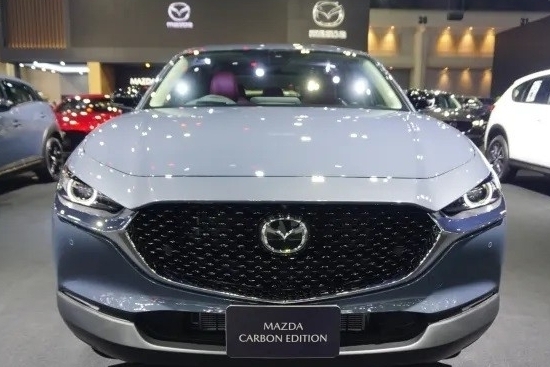 "Thơ thẩn" ngắm nhìn Mazda CX-30 Carbon Edition, đối thủ mới của Toyota Corolla Cross