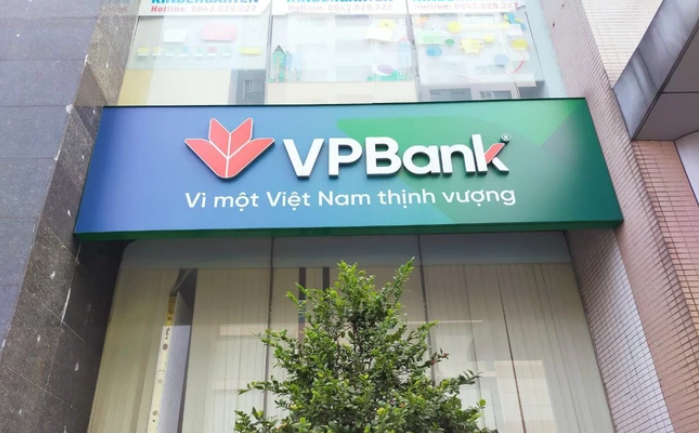 Cổ phiếu VPB của VPBan bật tăng mạnh cùng thanh khoản lớn