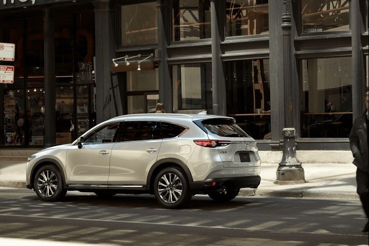 Giá xe Mazda CX-8 ngày 18/12/2022: Tiện nghi, hiện đại cùng mức giá cực cạnh tranh