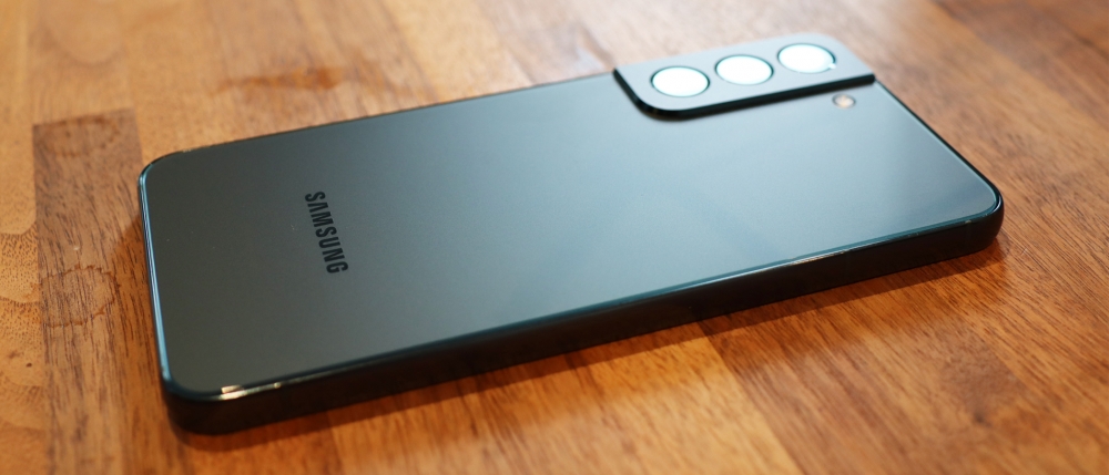 Samsung Galaxy S22 “đại hạ giá” chiều lòng người dùng: “Nội thất” chẳng kém gì iPhone 14