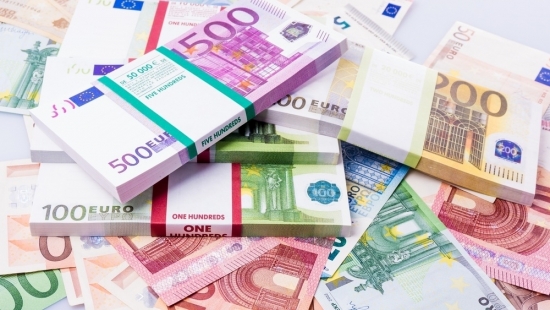 Tỷ giá euro hôm nay 24/12/2022: Điều chỉnh giảm tại nhiều ngân hàng
