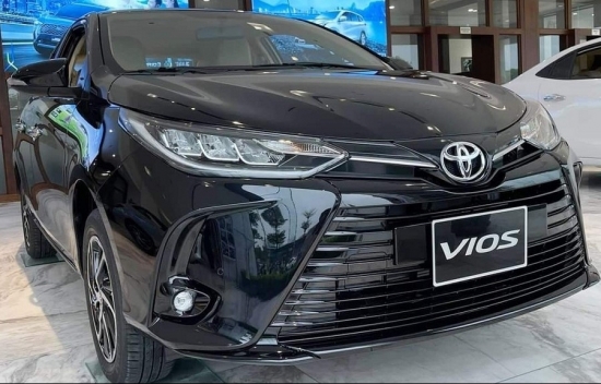 Bảng giá xe Toyota Vios cuối tháng 12/2022: Ưu đãi khủng, "làm buồn" Honda City