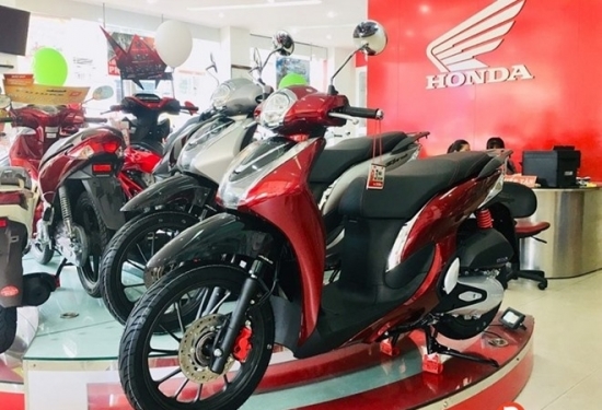 Bảng giá xe máy tay ga Honda mới nhất năm 2023: Chênh giá là chuyện "quá bình thường"?