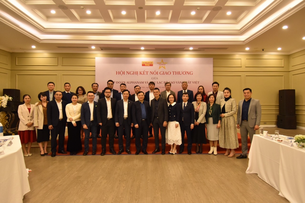 Sôi nổi hoạt động kết nối giao thương giữa Tập đoàn Alphanam và CLB Sao Vàng Đất Việt