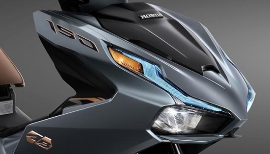 Ngạc nhiên với chiếc xe máy Honda Air Blade có giá chỉ 48 triệu: "Ấm lòng" ngày Tết!