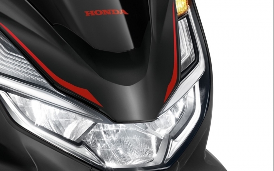 Mẫu xe máy với thiết kế hầm hố, trang bị động cơ hiện đại: Giá bán khiến Honda SH "ngộp thở"