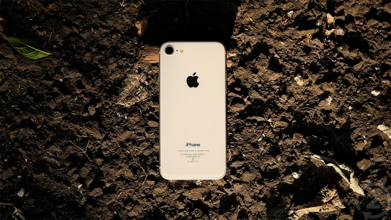 Cập nhật giá iPhone 8 mới nhất giữa tháng 1/2023: "Mềm" chưa từng có, cũ người mới ta