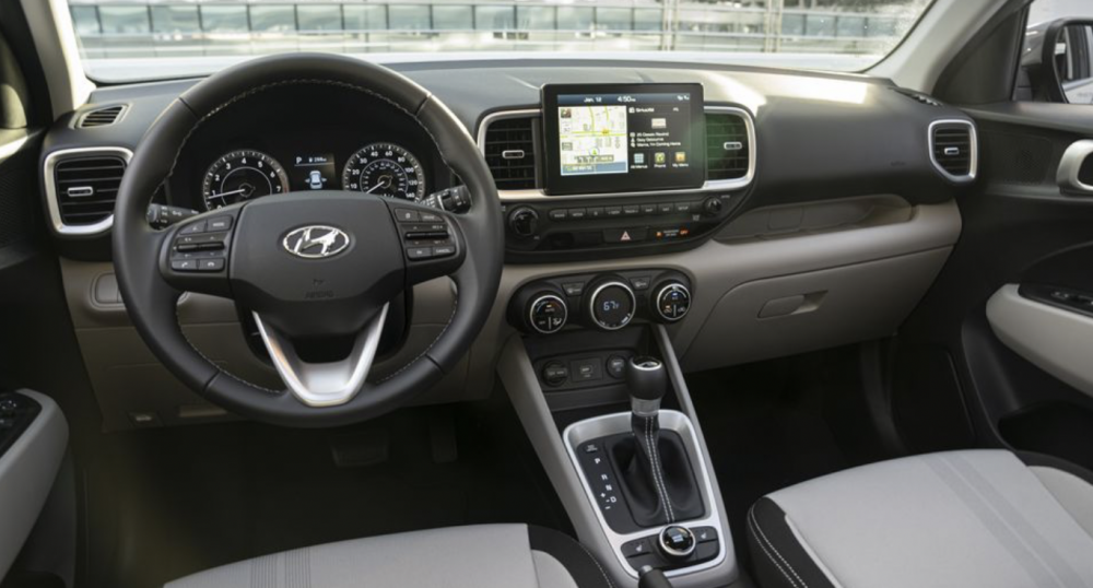Khoang lái Hyundai Venue 2023 hiện đại