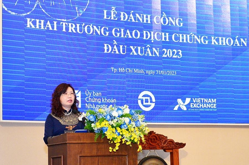 Bà Vũ Thị Chân Phương, Chủ tịch Ủy ban Chứng khoán Nhà nước