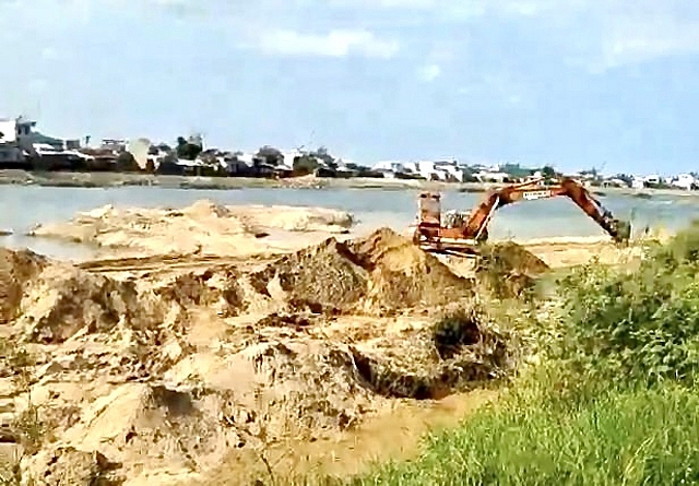 Một mỏ cát tại Quảng Ngãi. Ảnh: C.X