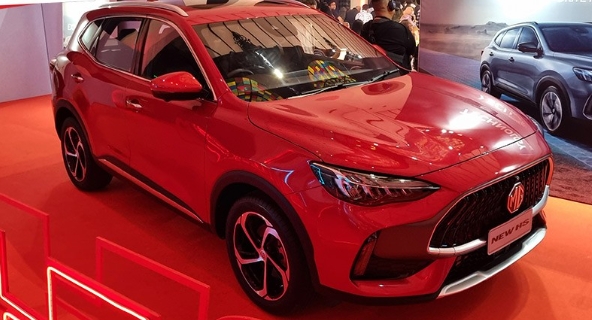 Ô tô MG HS 2023 trở lại “quá lợi hại”: Giá chỉ hơn 700 triệu đồng, “kèo căng” cho Honda CR-V