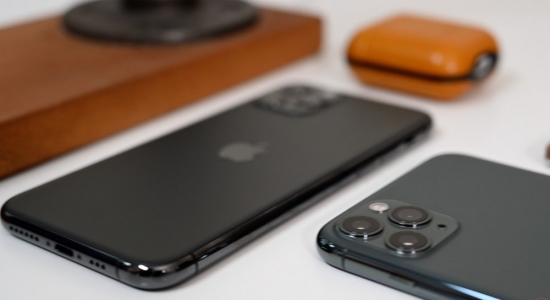 Giá iPhone 11 Pro Max mới nhất đầu tháng 3/2023: Đẹp "hoài niệm" với giá "rẻ như cho"