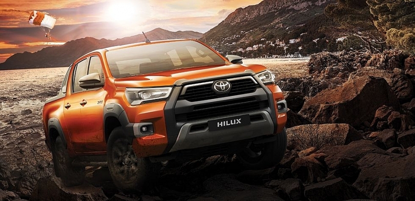Toyota Hilux 2023 sắp về Việt Nam: Liệu có làm khó Ford Ranger?