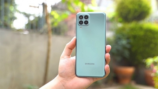 "Gật gù" với siêu phẩm điện thoại thế hệ mới nhà Samsung: Rẻ - khỏe - chất nhất hiện nay