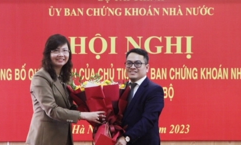 Ông Trịnh Sơn Hồng giữ chức Phó Vụ trưởng Vụ Giám sát thị trường, UBCKNN