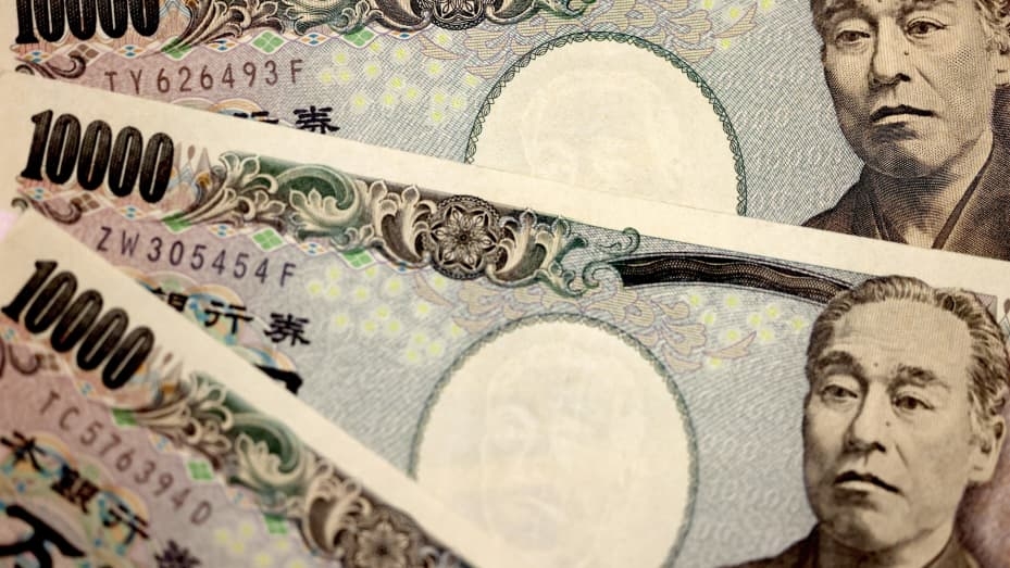 Tỷ giá yen Nhật đồng loạt tăng