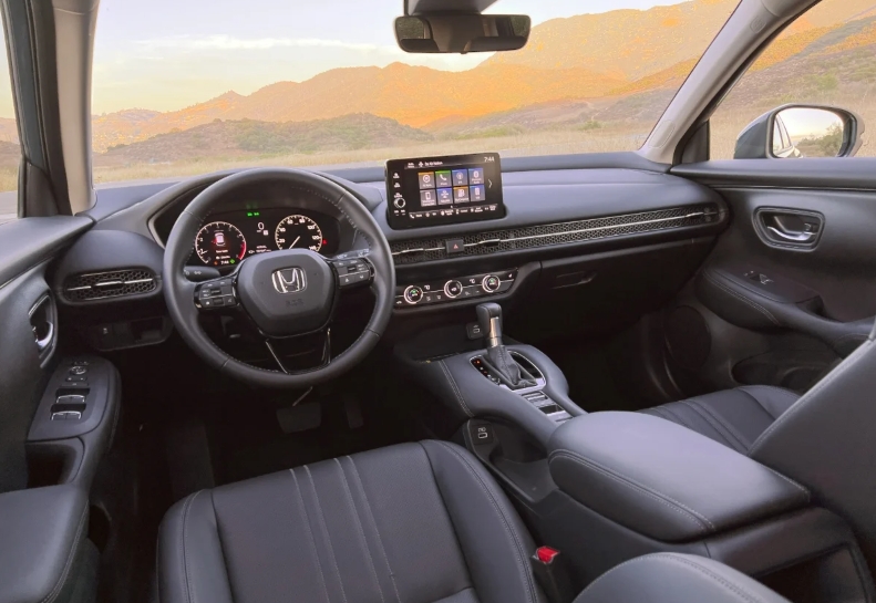 Honda HR-V "tiền nào của nấy": Trẻ trung, rộng rãi, lái hay và tiết kiệm nhiên liệu