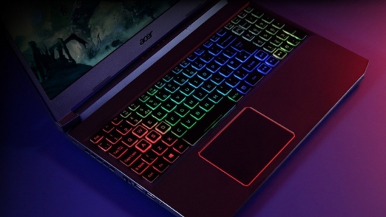Laptop Acer Nitro 5 mạnh mẽ từ thiết kế cho tới hiệu năng: Mức giá hợp lý