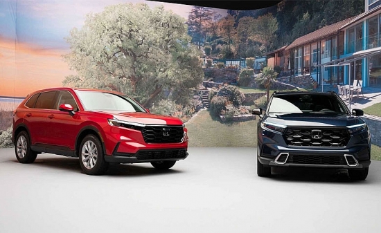 Giá xe Honda CR-V cuối tháng 3/2023: Mẫu SUV bền bỉ, tiện dụng, giá hợp lý
