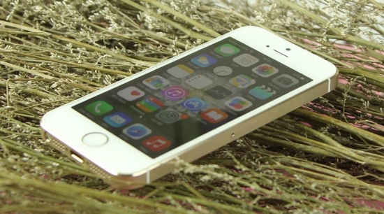 Một mẫu iPhone đã là "bầu trởi kỷ niệm" của các fan: Giá giờ chỉ ngang hàng "máy cỏ"
