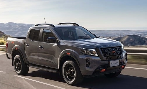 Giá Nissan Navara giảm cực sâu trong tháng 4: Ford Ranger chính thức “bị bỏ rơi”