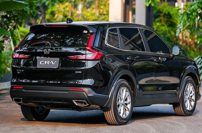 Phần sau xe Honda CR-V 2023 