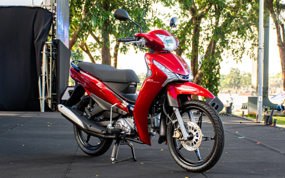 Giá xe máy Yamaha Jupiter Finn tháng 4/2023: Cuộc "tỷ thí" căng thẳng với Honda Future