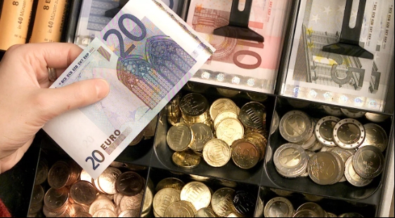 Tỷ giá euro hôm nay 7/4/2023: Euro bật tăng trở lại