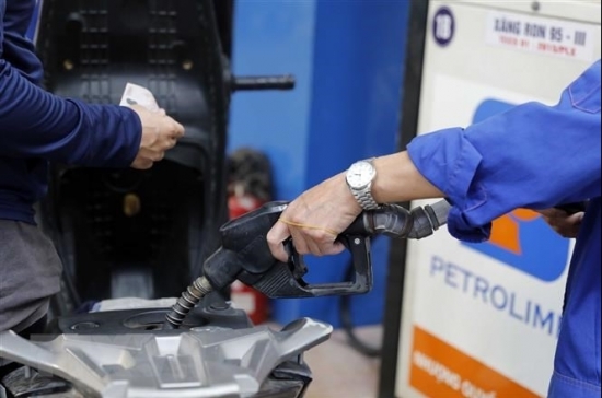 Bộ Tài chính đề xuất bỏ quy định rà soát chi phí kinh doanh xăng dầu